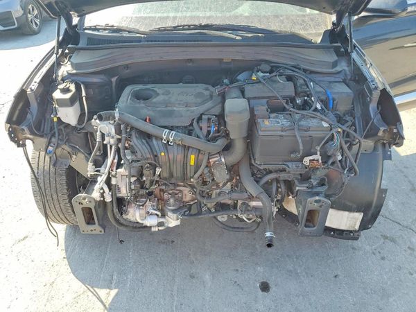 2020 HYUNDAI SANTA FE — Engine bay