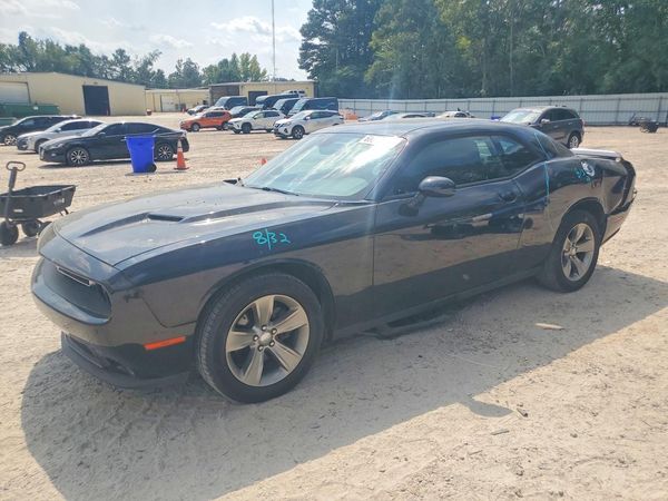2019 DODGE CHALLENGER — Front 3/4