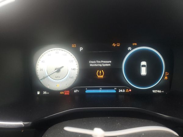 2022 HYUNDAI SANTA FE SEL w/ Premium Pkg