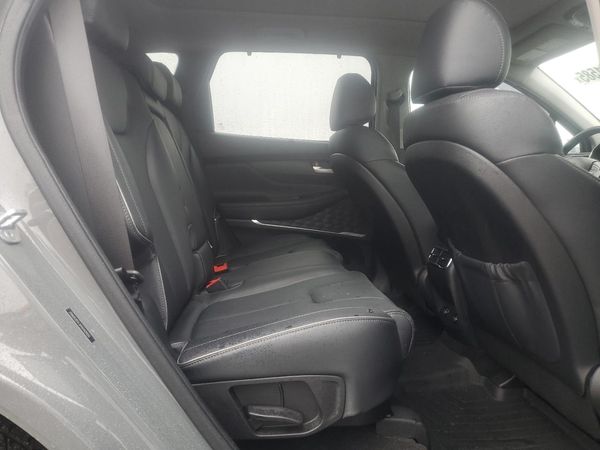 2022 HYUNDAI SANTA FE SEL w/ Premium Pkg