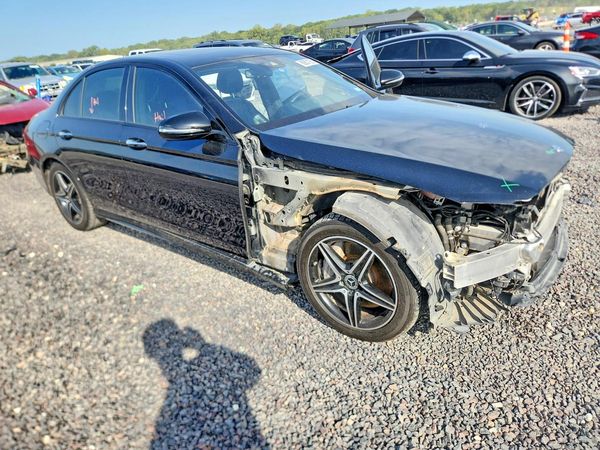 2018 MERCEDES-BENZ E — Passenger 3/4