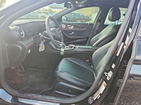 2018 MERCEDES-BENZ E — DENT
