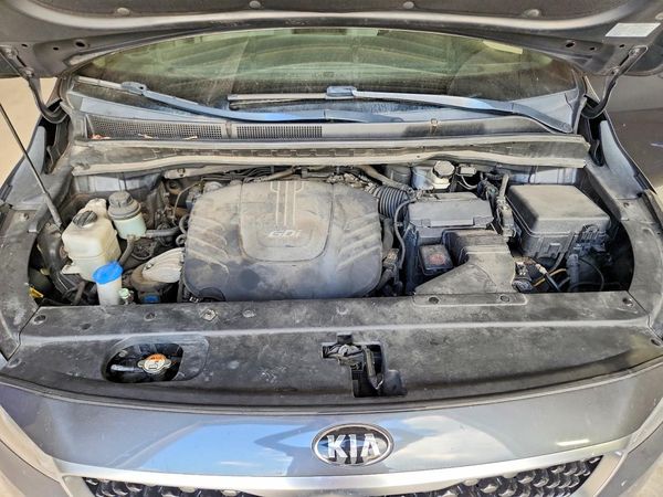 2016 KIA SEDONA LX - Middle-low