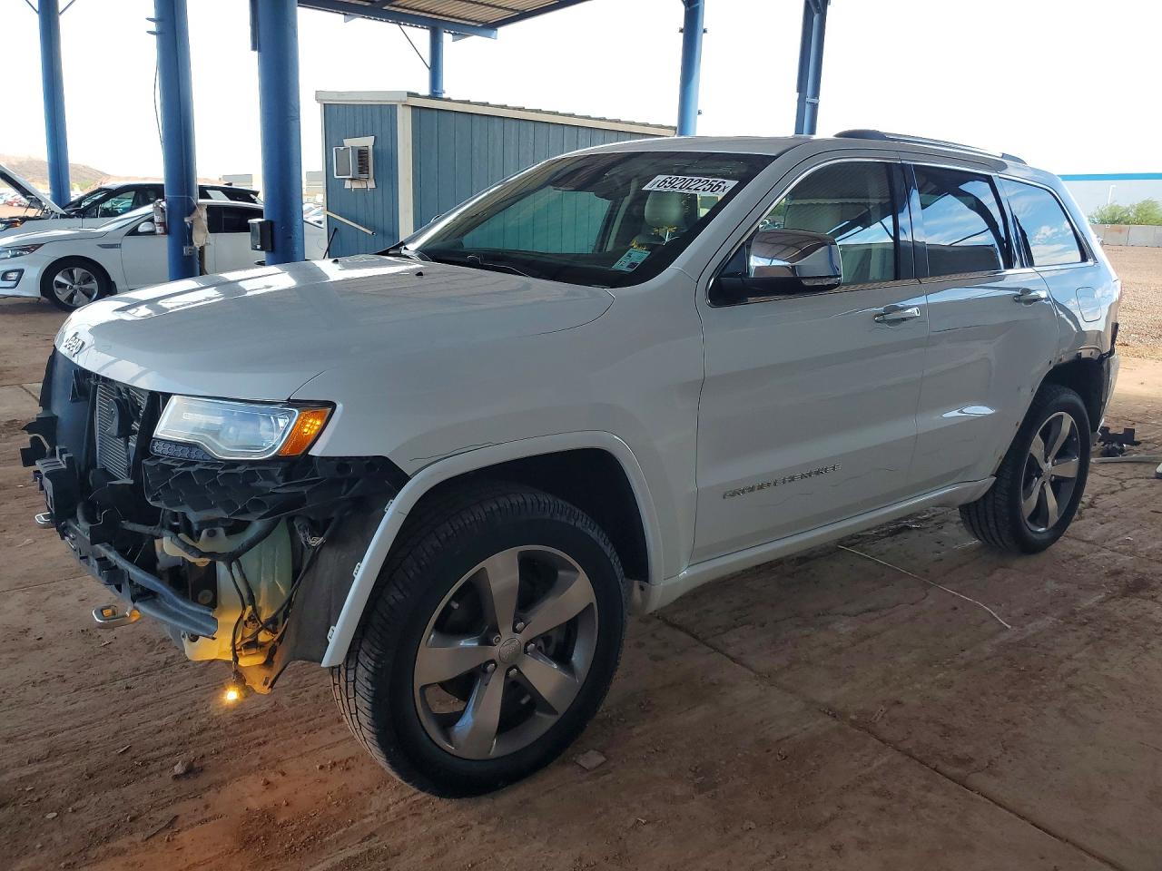 2015 JEEP GRAND CHEROKEE — Front 3/4