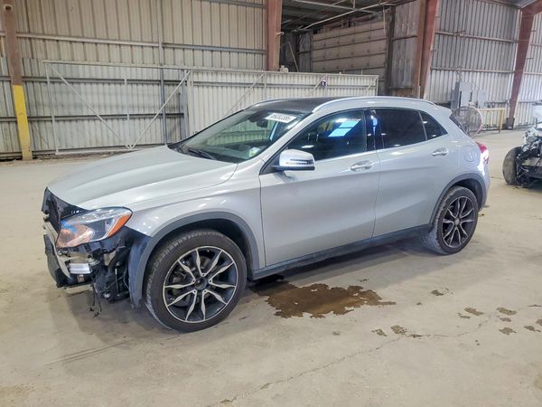 2015 MERCEDES-BENZ GLA — DSFA — Front 3/4