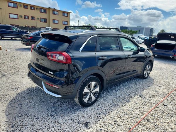 2018 KIA NIRO
