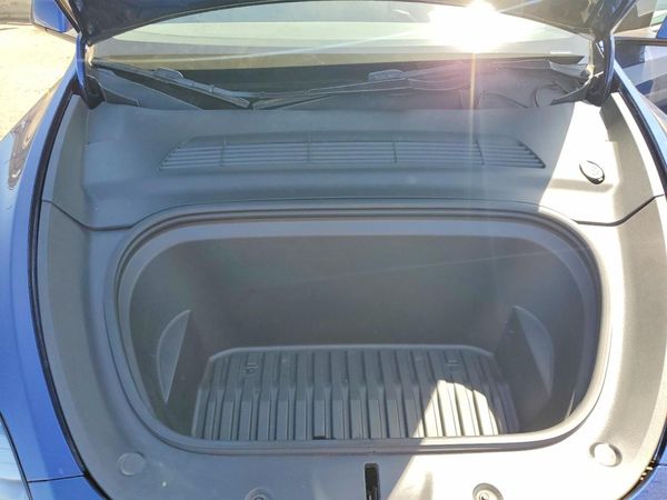 2022 TESLA MODEL Y — Engine bay