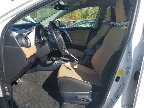 2017 TOYOTA RAV4 XLE — DENT