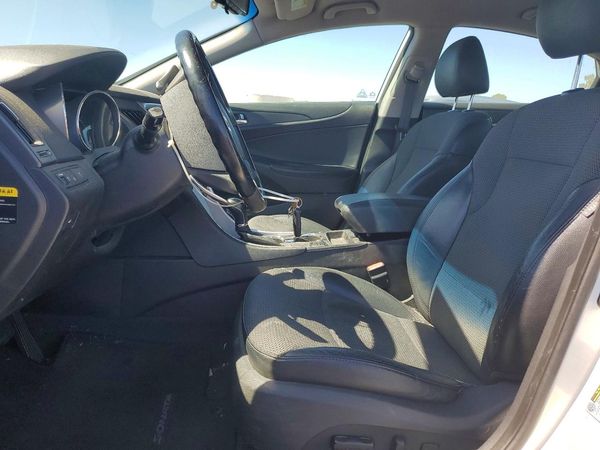 2013 HYUNDAI SONATA — DENT