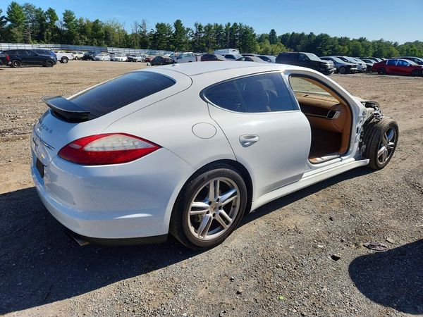 2012 PORSCHE PANAMERA — PSRA