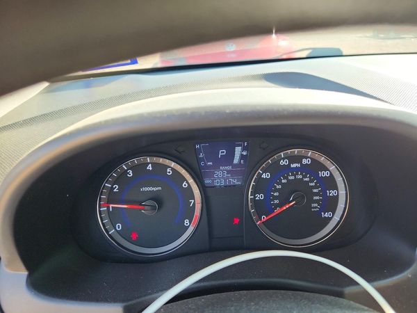 2014 HYUNDAI ACCENT — ODOM