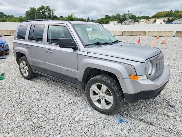 2016 JEEP PATRIOT — Passenger 3/4
