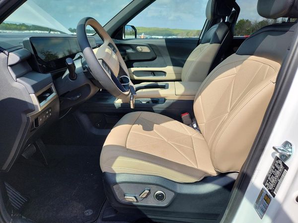 2027 KIA TELLURIDE EX AWD — DENT