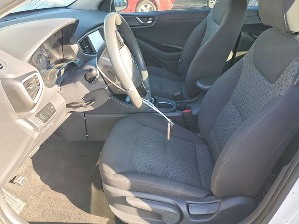 2019 HYUNDAI IONIQ — DENT