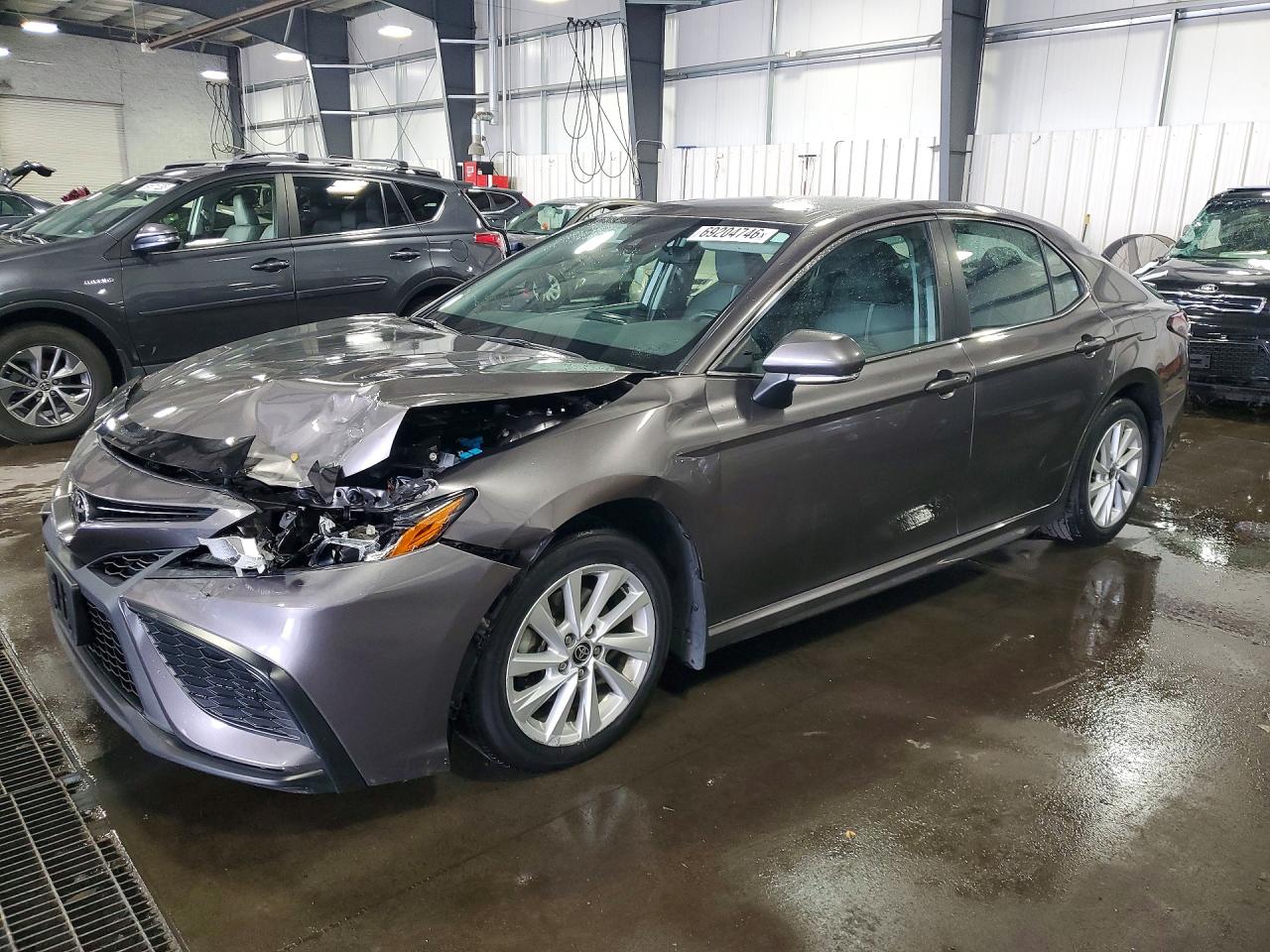 2021 TOYOTA CAMRY SE — Front 3/4