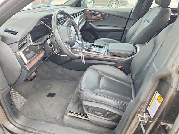 2019 AUDI Q8 — DENT