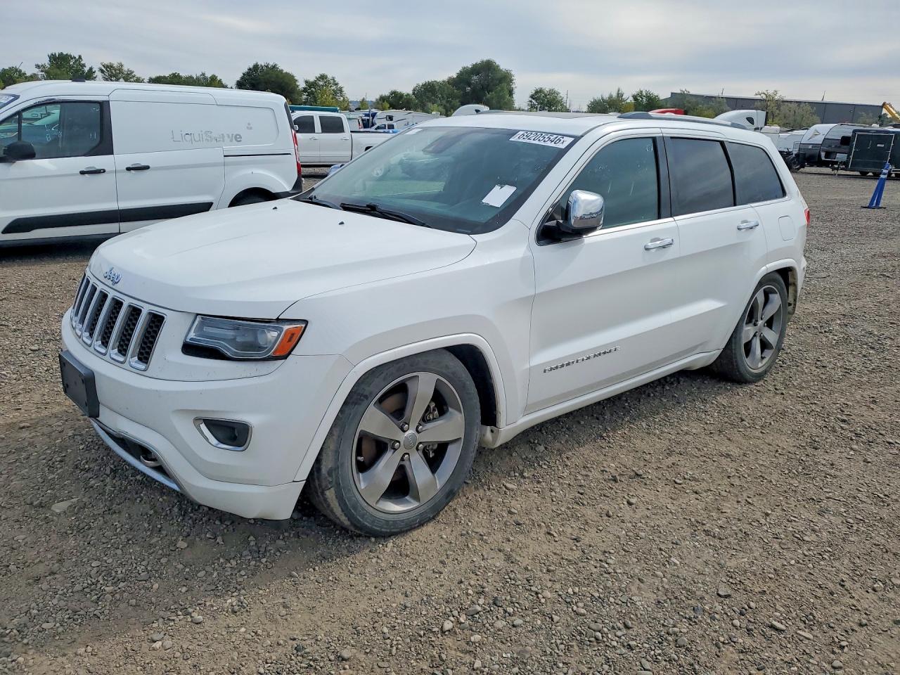 2014 JEEP CHEROKEE Overland — Front 3/4