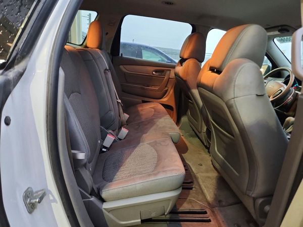 2017 CHEVROLET TRAVERSE LS