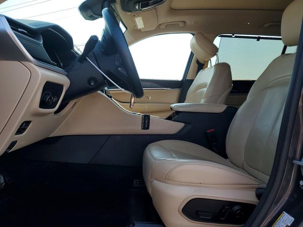 2022 JEEP GRAND CHEROKEE — DENT