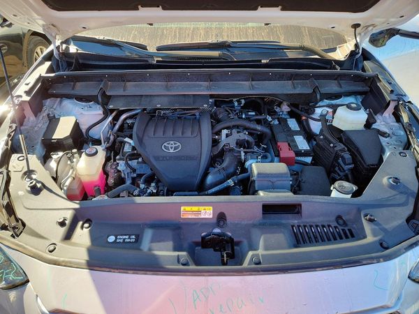 2025 TOYOTA HIGHLANDER — Engine bay
