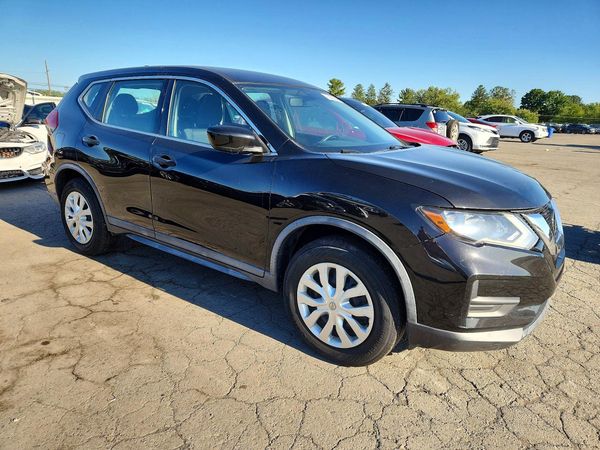 2018 NISSAN ROGUE — Passenger 3/4