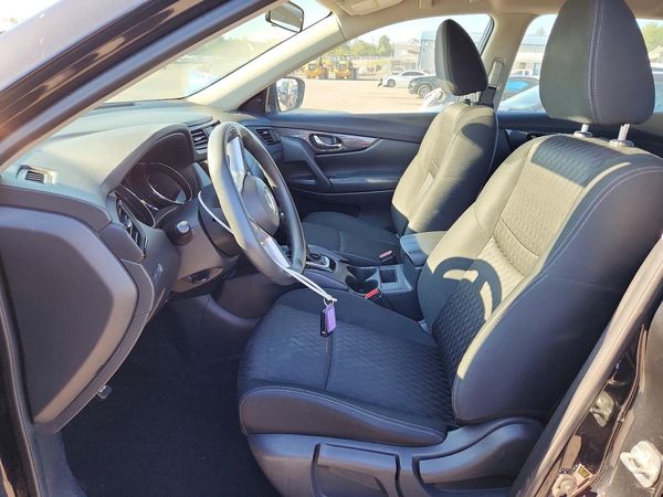 2018 NISSAN ROGUE — DENT