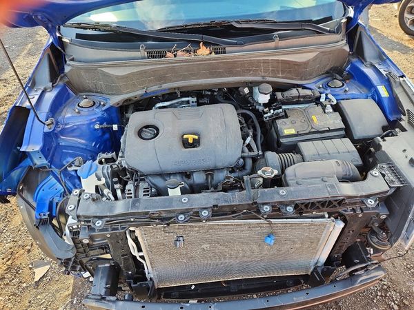 2023 KIA SELTOS EX — Engine bay