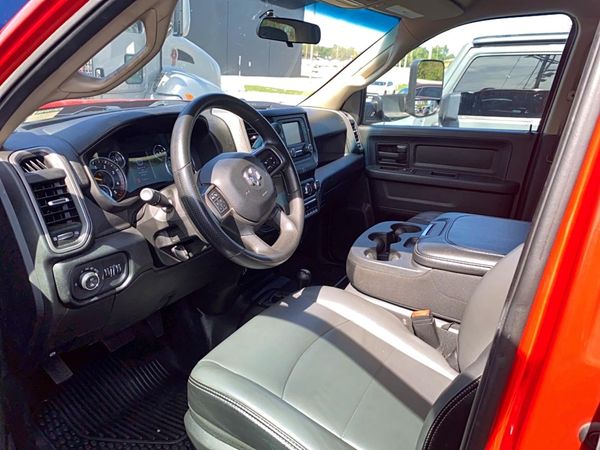 2020 RAM 3500 CREW CAB CHASSIS 4X4