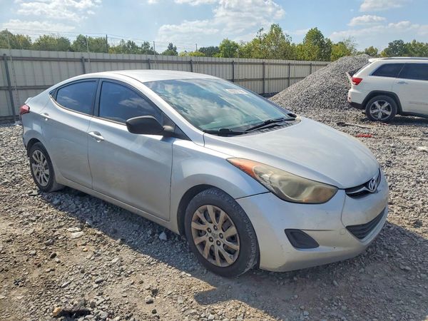 2012 HYUNDAI ELANTRA — Passenger 3/4