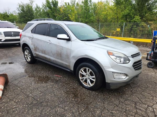 2017 CHEVROLET EQUINOX LT / FL — Passenger 3/4