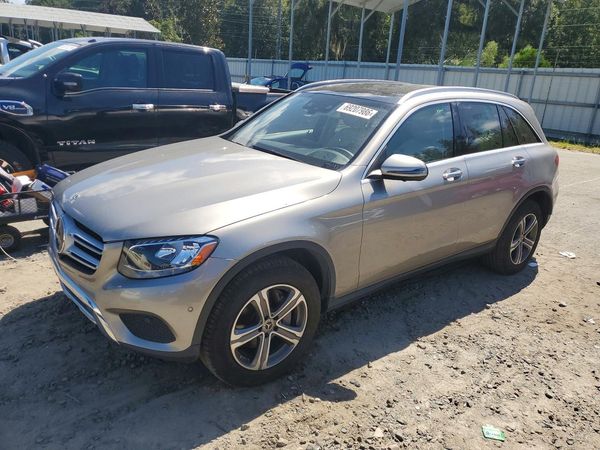 2019 MERCEDES-BENZ GLC — Front 3/4