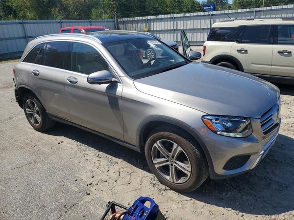 2019 MERCEDES-BENZ GLC — Passenger 3/4