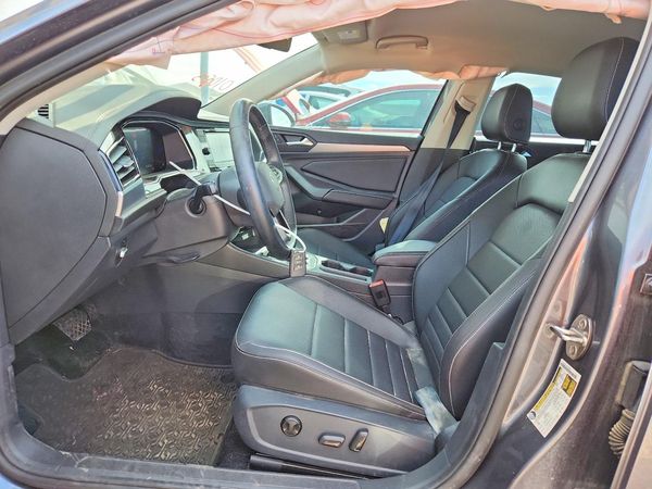 2022 VOLKSWAGEN JETTA SE — DENT