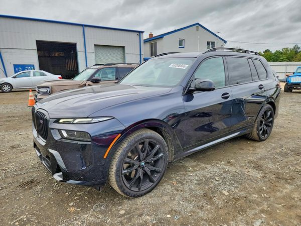 2025 BMW X7 — DSFA — Front 3/4