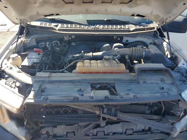 2018 FORD F150 — Engine bay