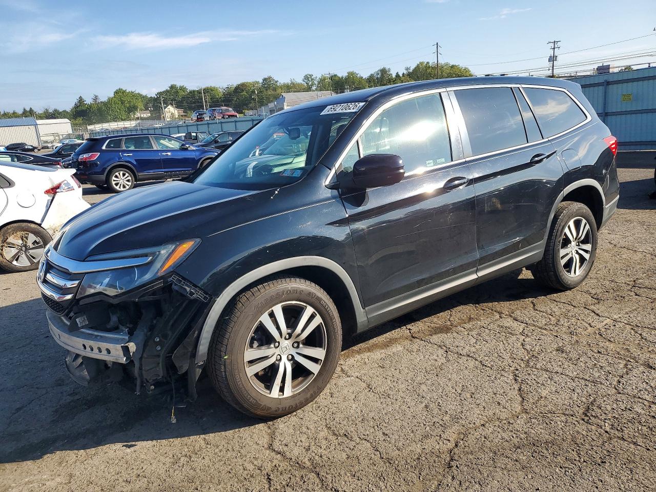 2018 HONDA PILOT EXL — Front 3/4