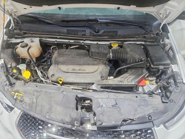 2025 CHRYSLER PACIFICA Select — Engine bay