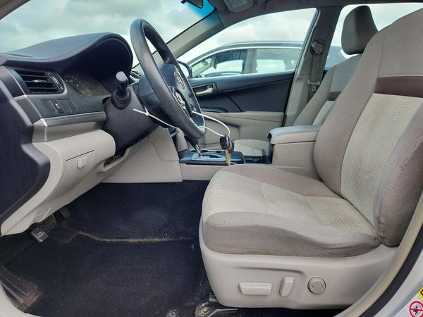2014 TOYOTA CAMRY — DENT
