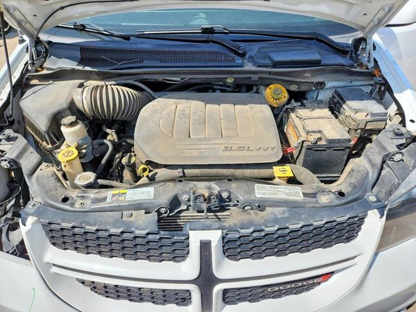 2019 DODGE GRAND CARAVAN — Engine bay
