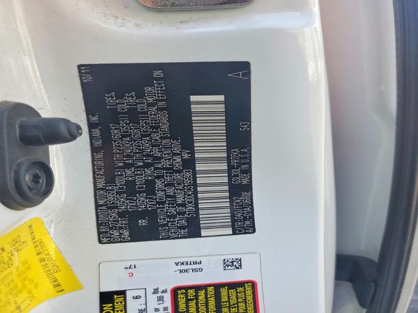 2012 TOYOTA SIENNA