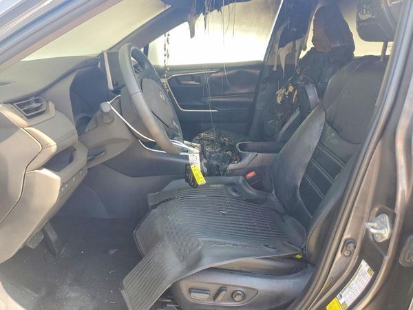 2024 TOYOTA RAV4 XLE Premium — DENT