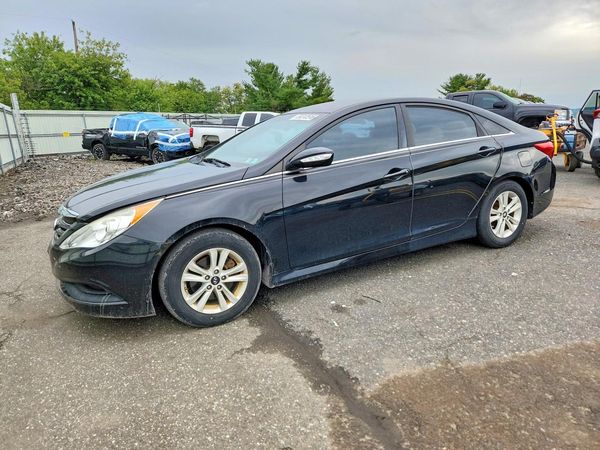 2014 HYUNDAI SONATA — DSFA — Front 3/4