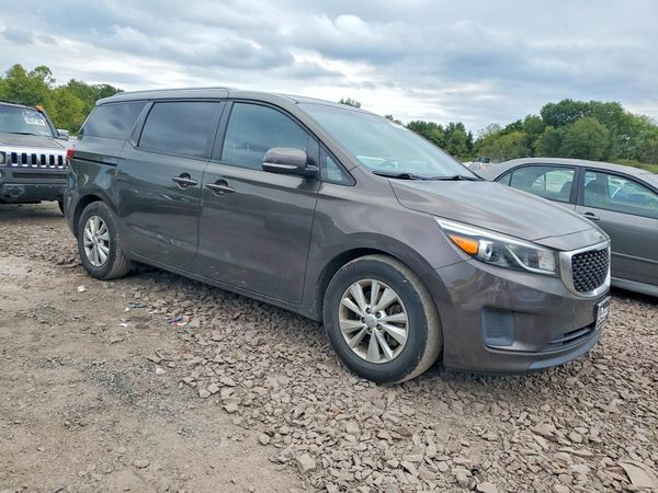 2016 KIA SEDONA — Passenger 3/4