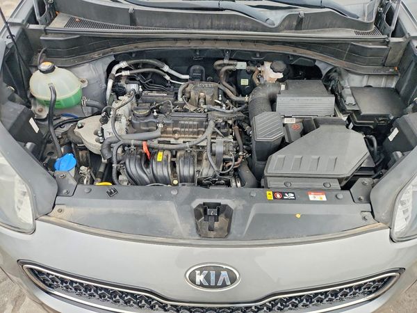 2019 KIA SPORTAGE — Engine bay