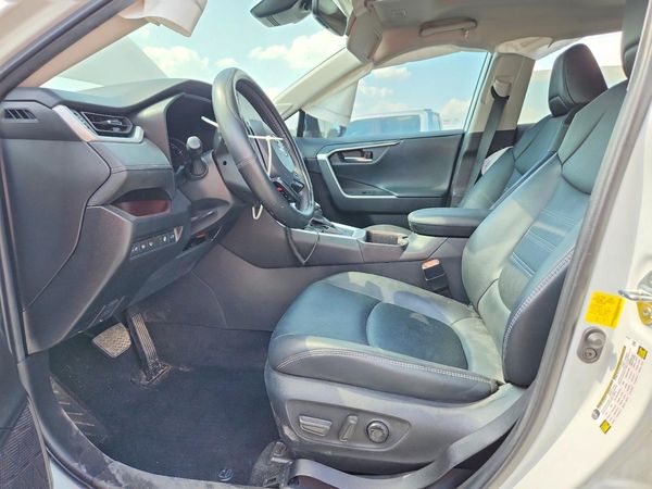 2022 TOYOTA RAV4 — DENT