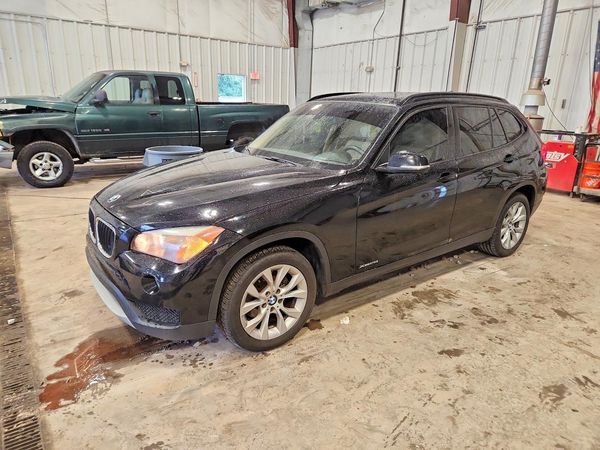 2014 BMW X1 — Front 3/4