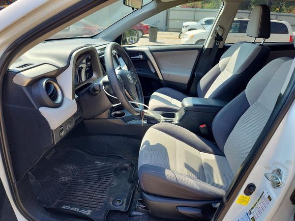 2015 TOYOTA RAV4 — DENT
