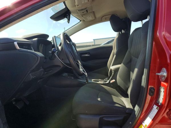 2020 TOYOTA COROLLA LE — DENT