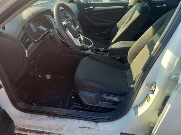 2019 VOLKSWAGEN JETTA — DENT