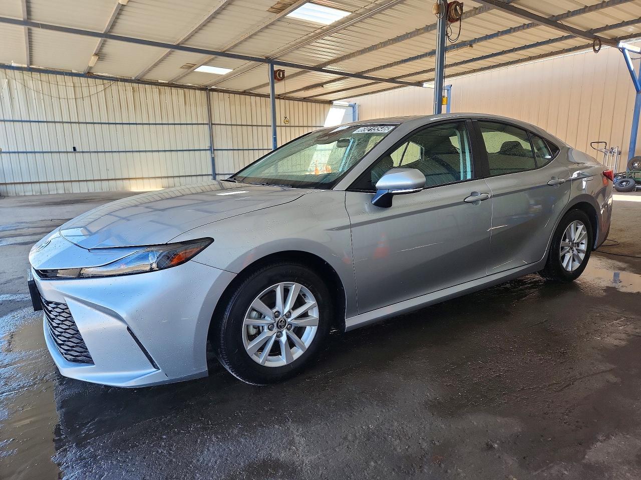 2025 TOYOTA CAMRY — Front 3/4